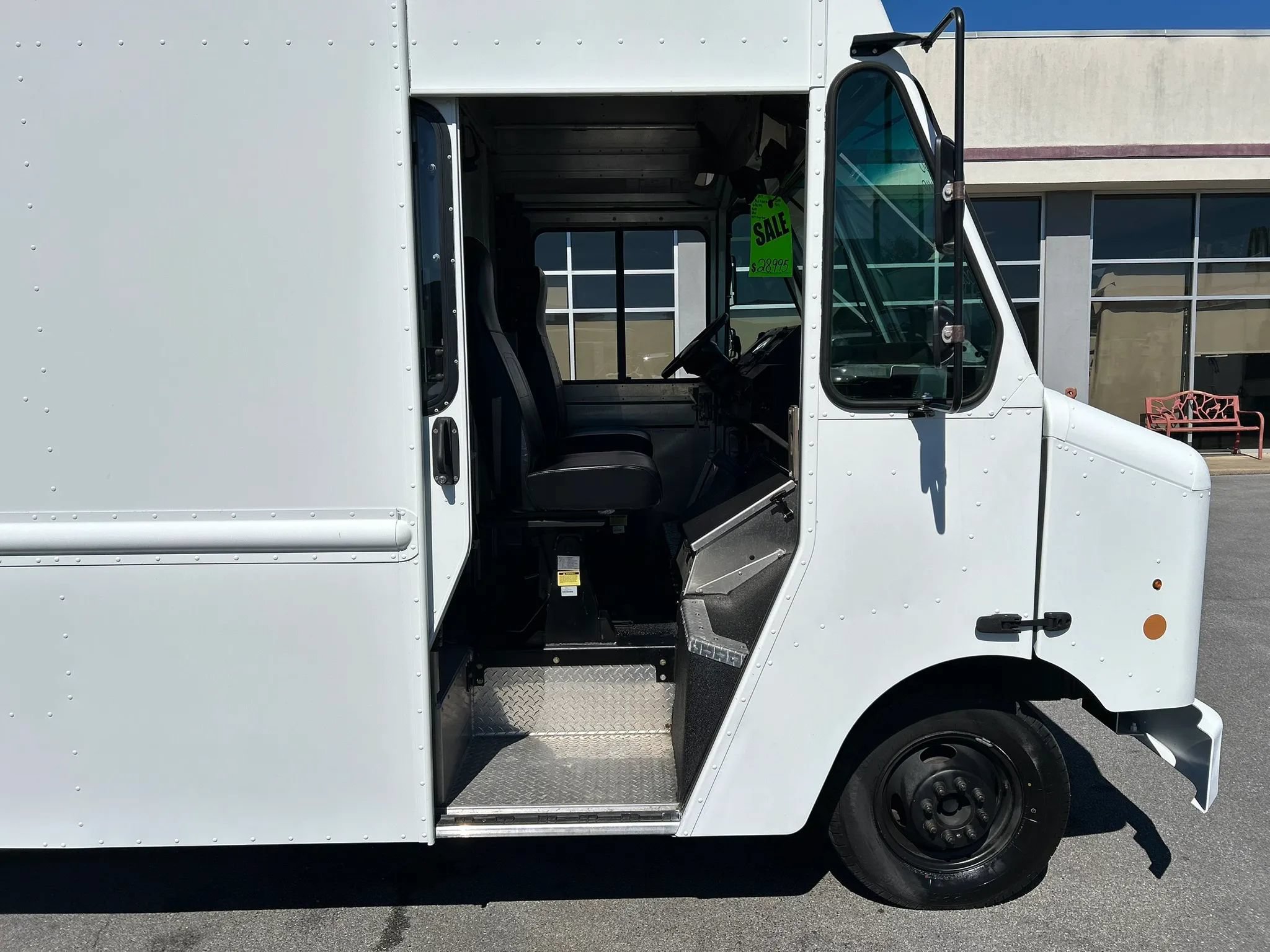 Used 2017 Ford E-350 and Econoline 350 Super Duty w/ A/C Prep Package RWD image 16