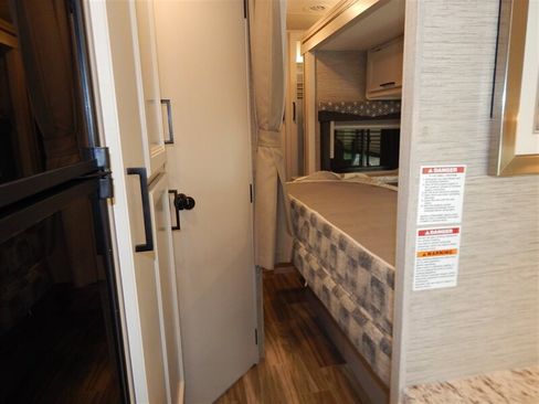 Used 2022 Ford E-450 and Econoline 450 Super Duty w/ Motorhome Prep Package image 56