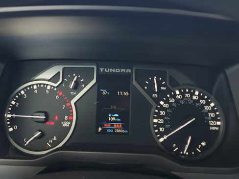 Used 2024 Toyota Tundra SR image 18