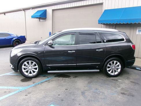 Used 2017 Buick Enclave Premium w/ Experience Buick Package image 4