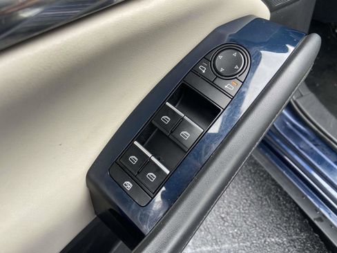 Used 2019 MAZDA MAZDA3 Sedan image 19