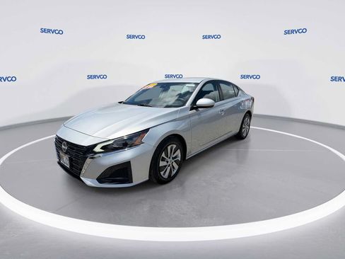 Used 2023 Nissan Altima 2.5 S FWD image 4