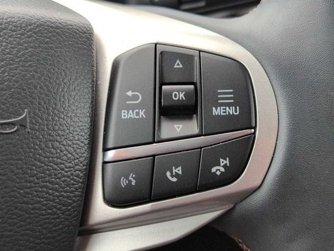 New 2025 Ford Explorer Active w/ Active Comfort Package image 25