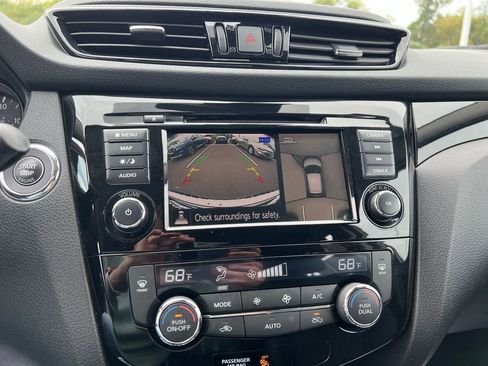 Used 2022 Nissan Rogue Sport SL w/ Premium Package image 26