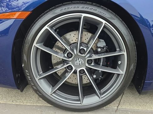 Certified 2022 Porsche 911 Carrera 4S AWD/4WD image 23