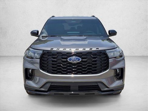 Used 2026 Ford Explorer ST-Line RWD image 2