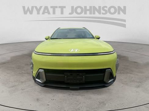 Used 2024 Hyundai Kona SEL AWD/4WD image 15