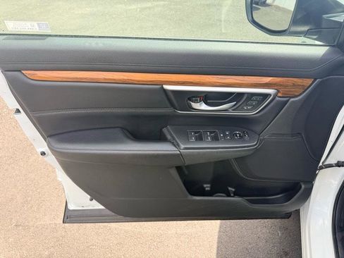 Used 2020 Honda CR-V Touring image 11