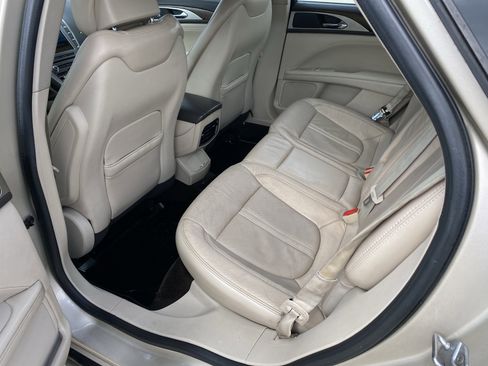 Used 2017 Lincoln MKZ Reserve w/ Technology Package image 9