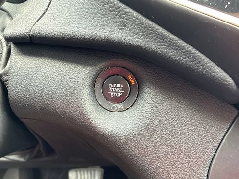 Used 2019 Jeep Cherokee Limited AWD/4WD image 52