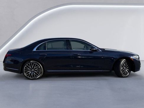 New 2026 Mercedes-Benz S 580 4MATIC Sedan image 3