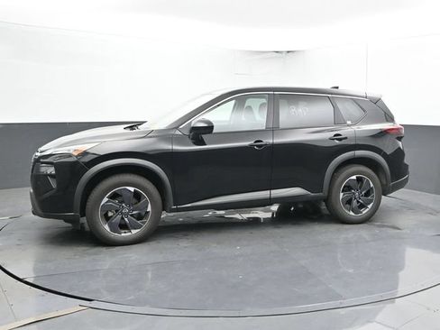 Used 2025 Nissan Rogue SV AWD/4WD image 8