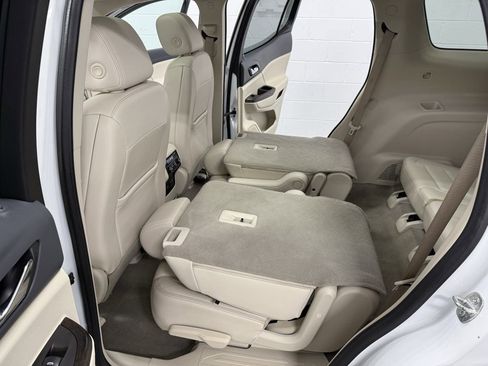 Used 2020 GMC Acadia Denali image 17