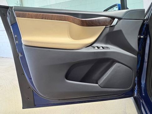 Used 2017 Tesla Model X P100D image 21