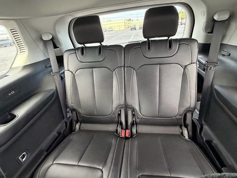 Used 2023 Jeep Grand Cherokee L Limited AWD/4WD image 13