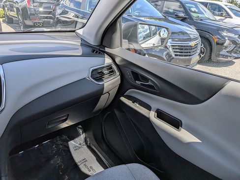 Certified 2024 Chevrolet Equinox LS w/ LS Convenience Package FWD image 16