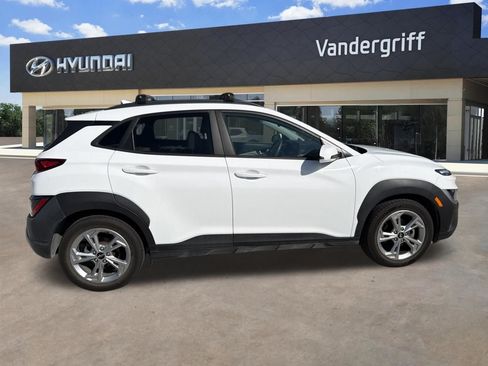 Used 2022 Hyundai Kona SEL w/ Convenience Package FWD image 7