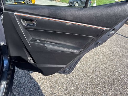 Used 2015 Toyota Corolla S FWD image 39
