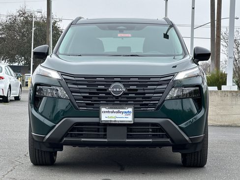 New 2026 Nissan Rogue Dark Armor image 9