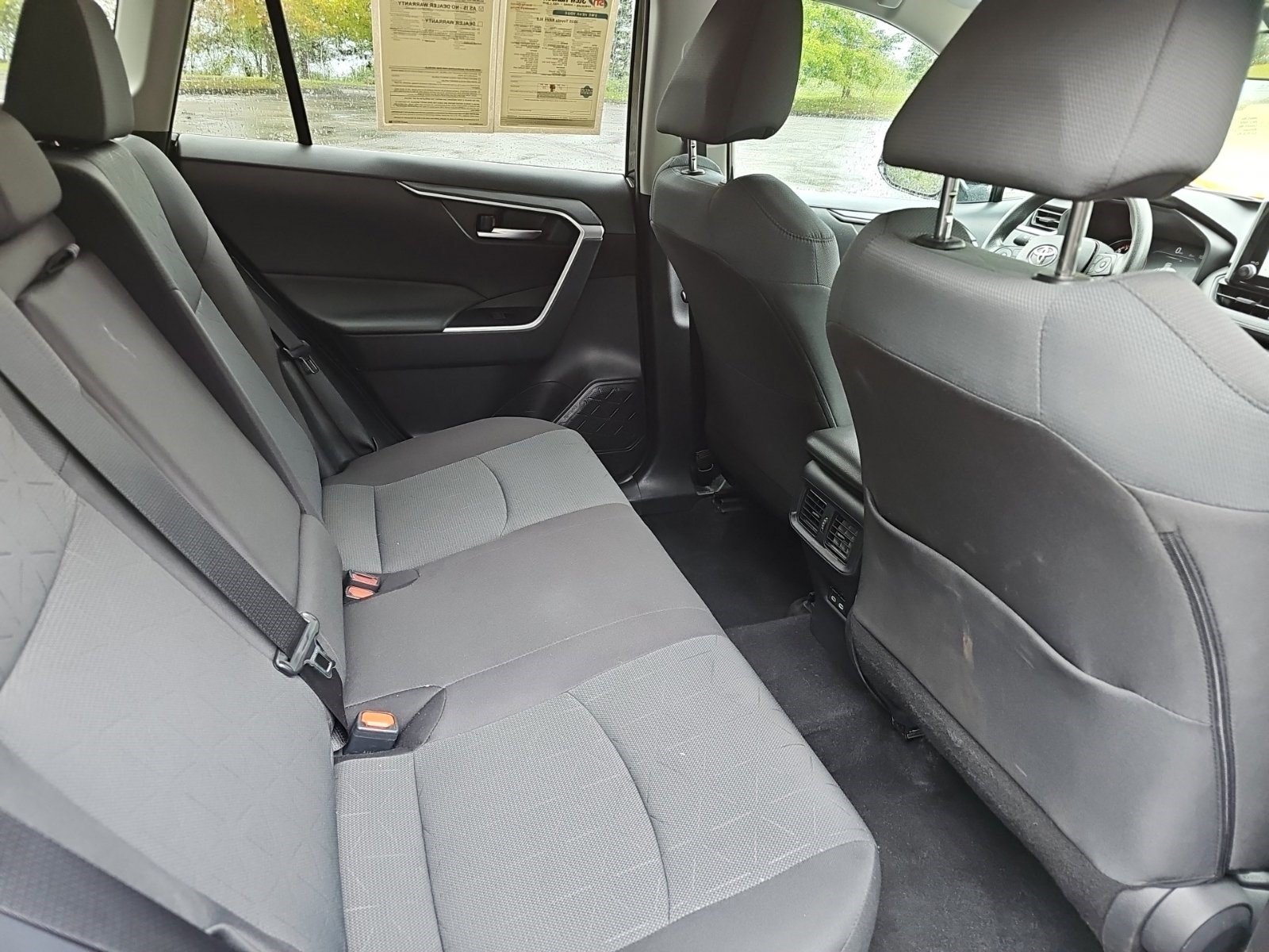 Used 2025 Toyota RAV4 XLE AWD/4WD image 15