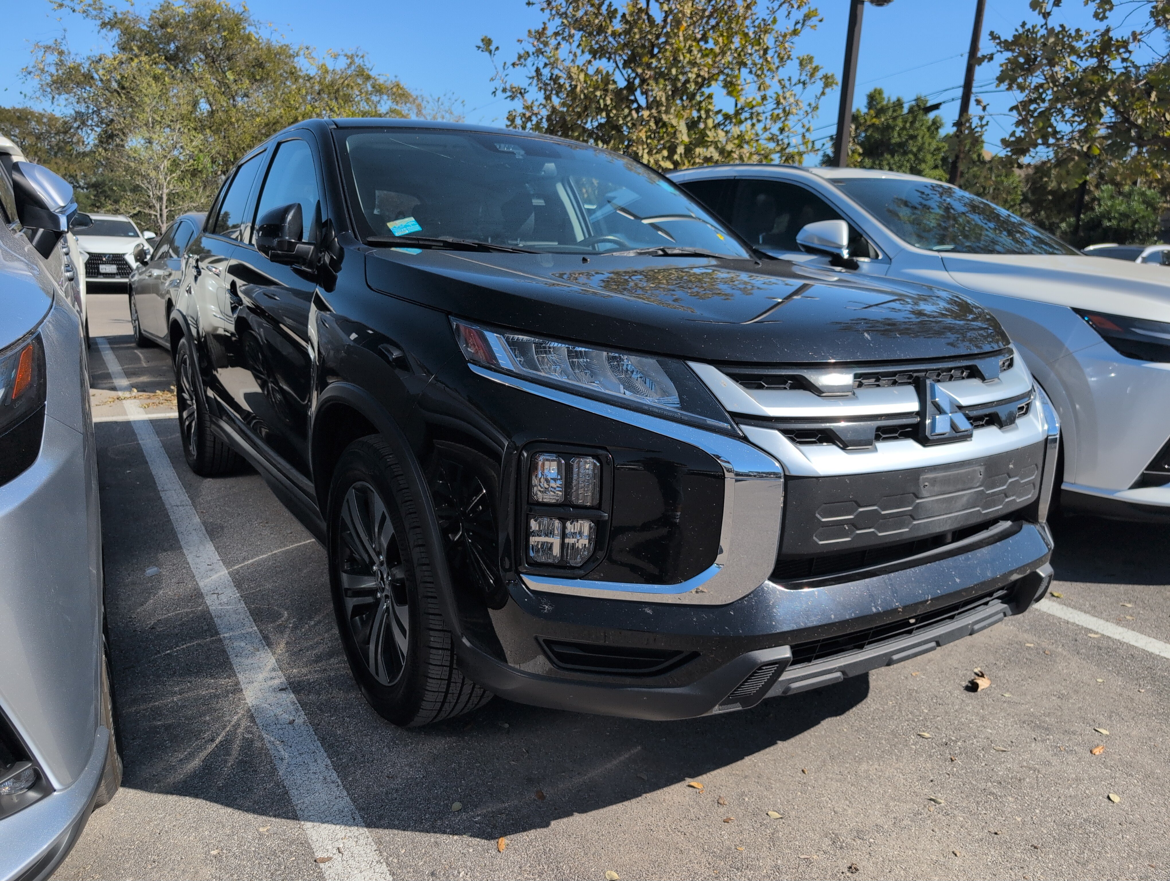 Used 2022 Mitsubishi Outlander Sport SE FWD image 2