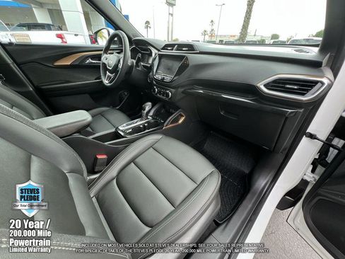 Certified 2023 Chevrolet TrailBlazer ACTIV w/ Sun and Liftgate Package FWD image 30