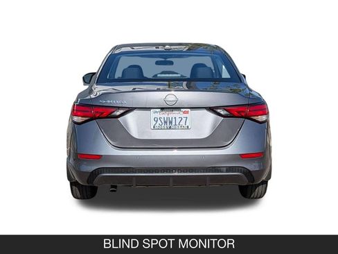 Used 2025 Nissan Sentra SV FWD image 9