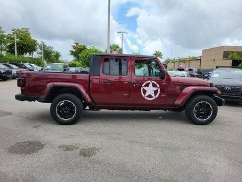 Used 2021 Jeep Gladiator Sport AWD/4WD image 4