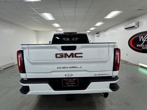 New 2026 GMC Sierra 2500 Denali w/ Denali Reserve Package image 6