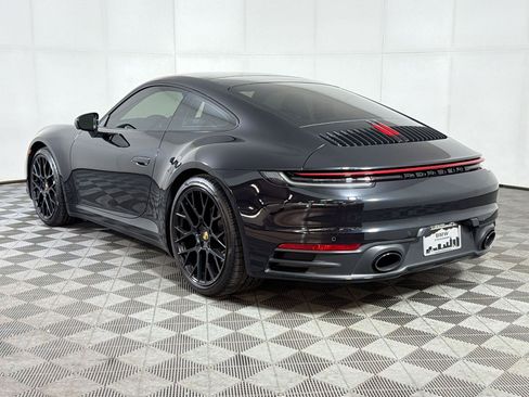 Used 2022 Porsche 911 Carrera RWD image 3