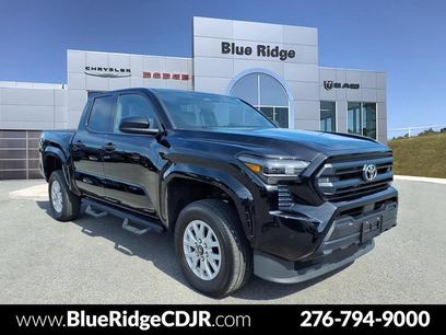 Used 2025 Toyota Tacoma SR w/ SR Upgrade Package