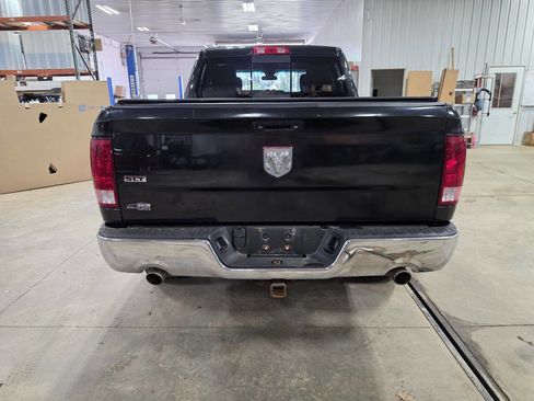 Used 2017 RAM 1500 Classic SLT AWD/4WD image 7