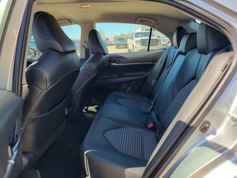 Used 2021 Toyota Camry SE image 27