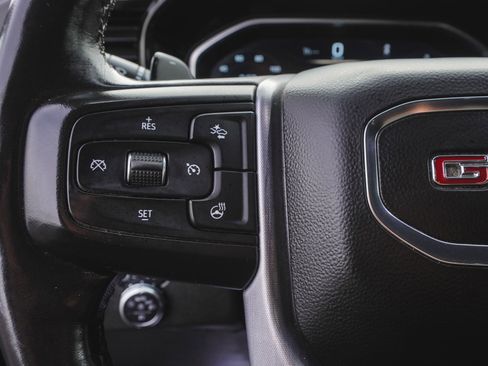 Used 2022 GMC Sierra 1500 Elevation image 24