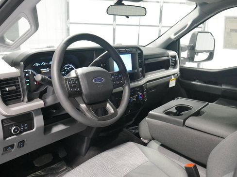 New 2024 Ford F550 4x4 Regular Cab Super Duty w/ XLT Value Package image 17