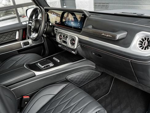 Used 2025 Mercedes-Benz G 63 AMG 4MATIC image 2
