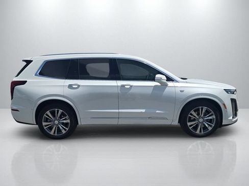 Used 2024 Cadillac XT6 Premium Luxury w/ Technology Package FWD image 4