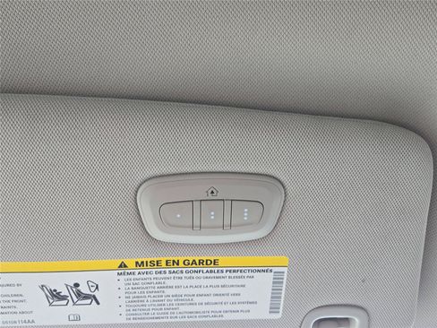 Used 2024 Chrysler Pacifica Limited FWD image 32