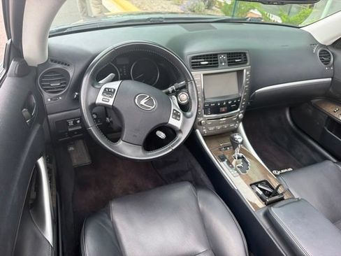 Used 2012 Lexus IS 250C w/ Luxury Pkg RWD image 24