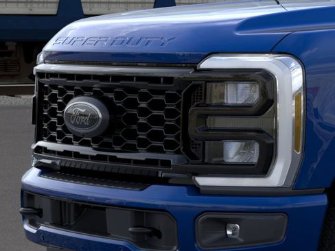 New 2026 Ford F350 Lariat w/ Black Appearance Package image 17