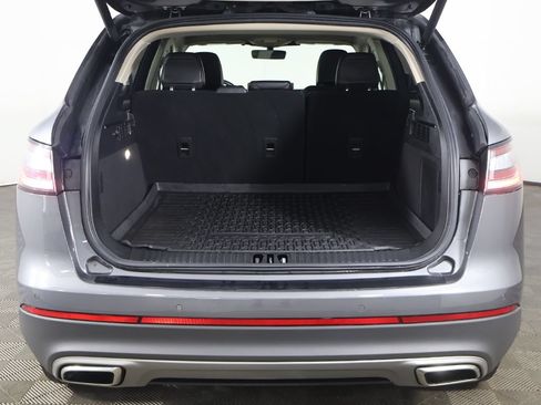Used 2023 Lincoln Nautilus Reserve AWD/4WD image 21