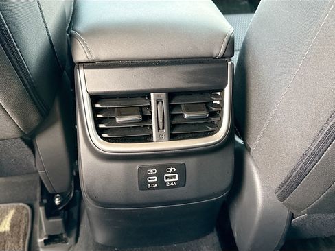 Certified 2025 Subaru Outback Premium AWD/4WD image 19