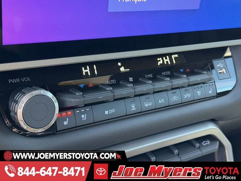 Used 2026 Toyota Tundra Limited w/ Power Package image 20