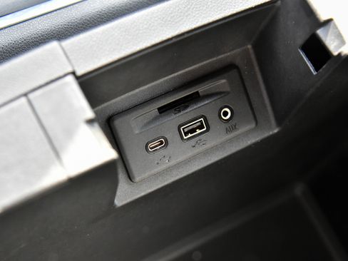 Used 2020 GMC Sierra 1500 AT4 w/ AT4 Premium Package image 34