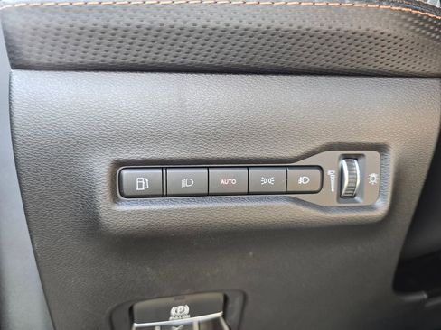 Used 2026 Jeep Cherokee Limited image 13