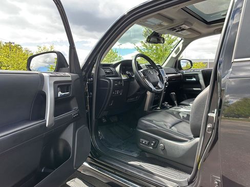 Used 2023 Toyota 4Runner Limited AWD/4WD image 2