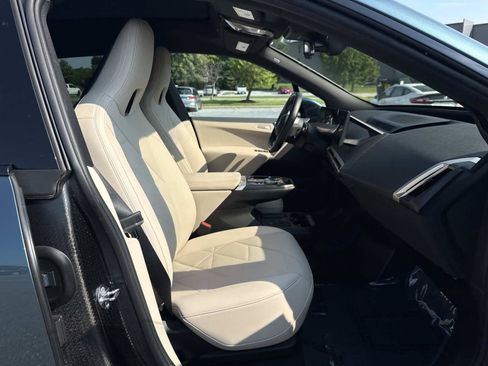 Used 2024 BMW iX xDrive50 w/ Sport Package AWD/4WD image 16