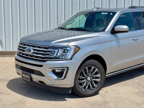 Used 2021 Ford Expedition Limited AWD/4WD image 2