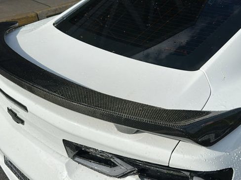 Used 2019 Chevrolet Camaro ZL1 image 10