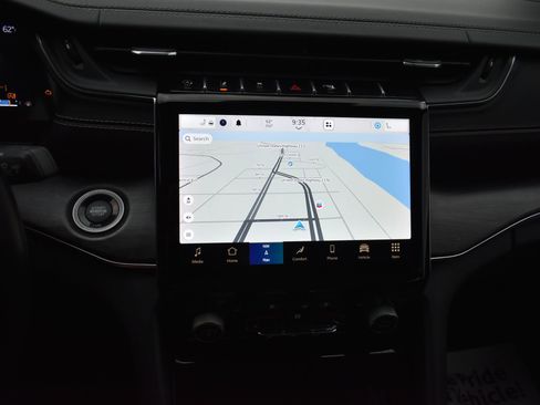 Used 2021 Jeep Grand Cherokee L Overland w/ Luxury Tech Group IV image 29